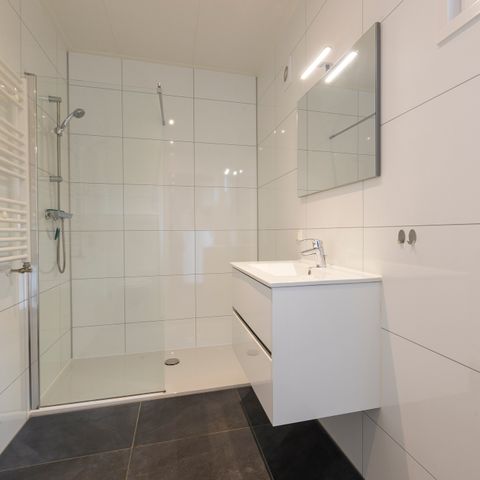 BUNGALOW 4 personnes - Park Lodge de Luxe avec bain à remous