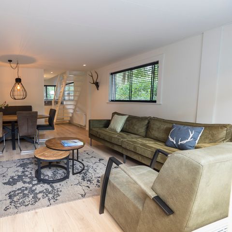 BUNGALOW 6 personnes - avec bain à remous ou jacuzzi et sauna