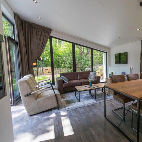 BUNGALOW 6 personnes - Forest Lodge 75 Eco avec bain à remous