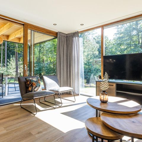 BUNGALOW 6 personnes - Deluxe avec bain à remous