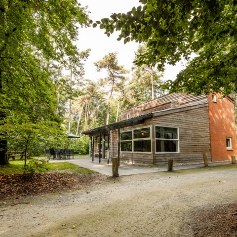Hébergement pour groupe 11 personnes - Maison familiale de bien-être avec bain à remous