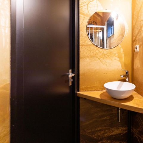 HÉBERGEMENT INSOLITE 4 personnes - Avec jacuzzi