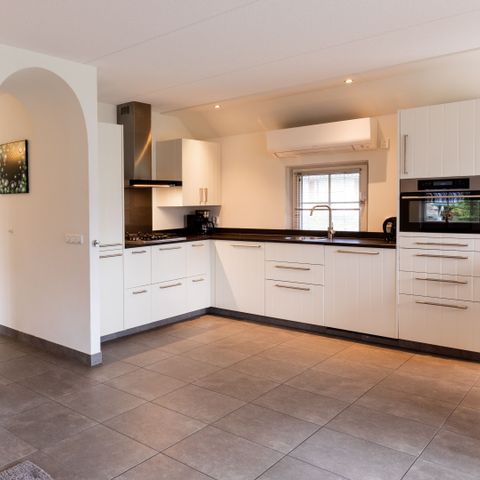 MAISON 6 personnes - Beukelaer XL Wellness