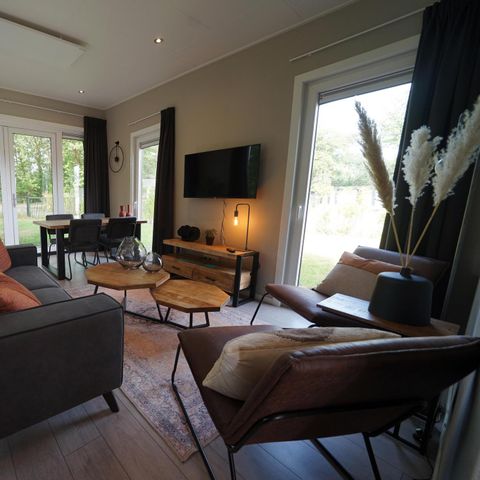 MAISON 4 personnes - Juste la lumière de la nature