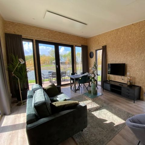 MAISON 4 personnes - Juste la lumière de la nature