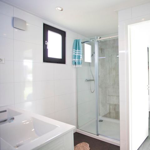 BUNGALOW 6 personnes - Cube Exclusif