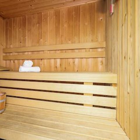 BUNGALOW 2 personnes - 2L