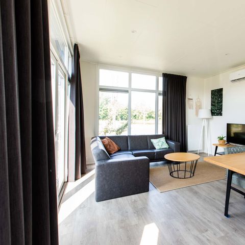 BUNGALOW 6 personnes - Module de bien-être (Spa)