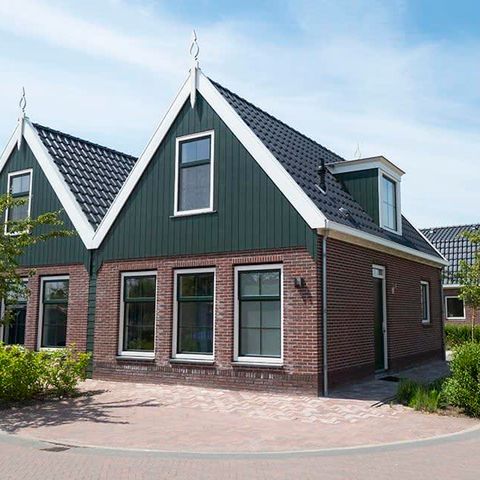 BUNGALOW 6 personnes - Pièce commutée