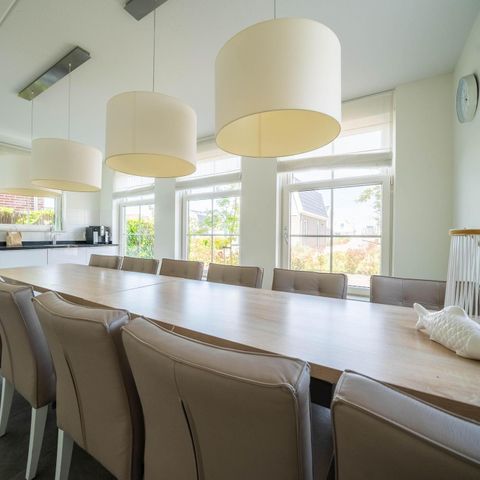 MAISON 12 personnes - Tour Ouest