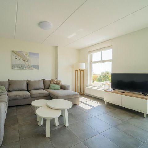 MAISON 12 personnes - Tour Ouest