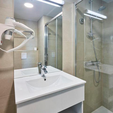 APPARTEMENT 4 personnes - Suite spacieuse