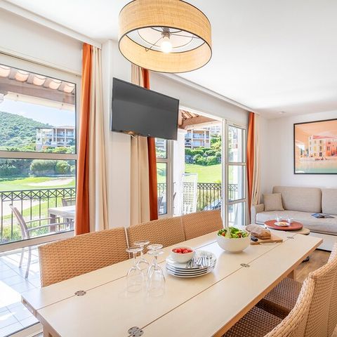 Appartement 6 personnes - 1 chambre - 1 alcôve - Terrasse - Climatisé - Rénové