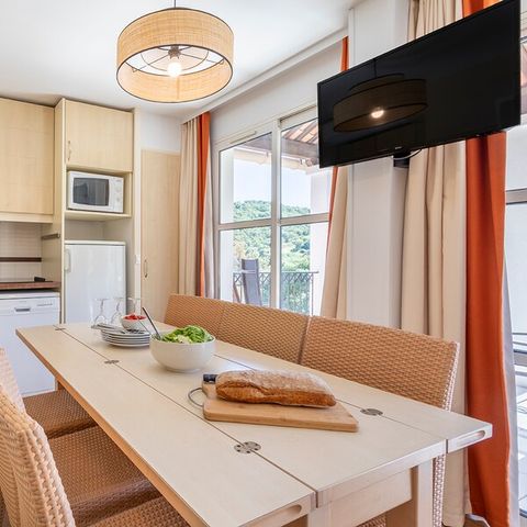 APPARTEMENT 6 personnes - 1 chambre + 1 alcôve - Terrasse - Climatisé - Rénové