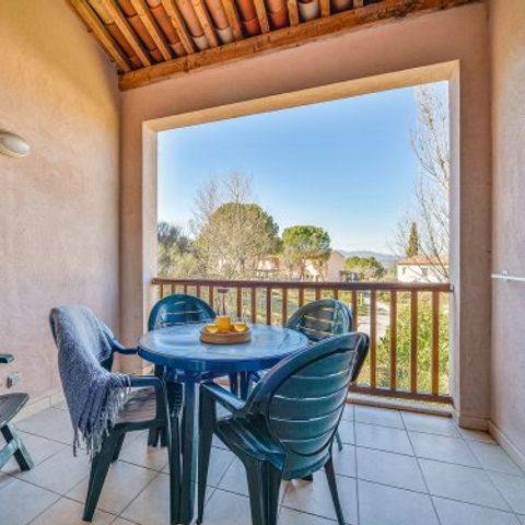 Studio 4 personnes - Appartement 4 personnes - 1 chambre - Terrasse ou balcon - environ 35 m² (RUL24)