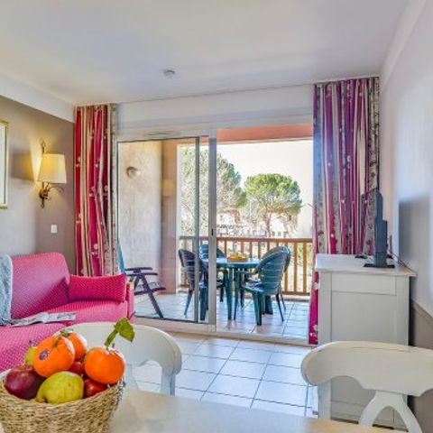 Studio 4 personnes - Appartement 4 personnes - 1 chambre - Terrasse ou balcon - environ 35 m² (RUL24)