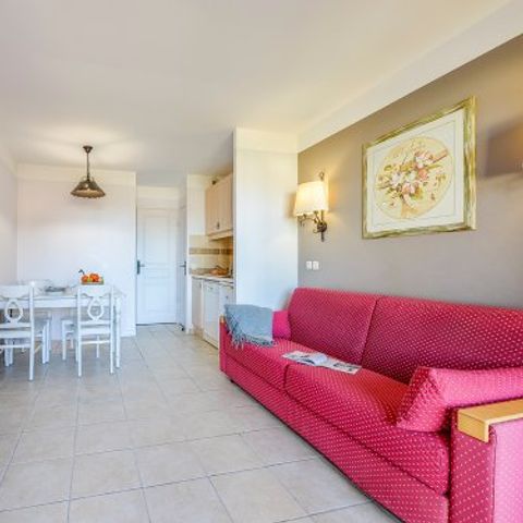 Studio 4 personnes - Appartement 4 personnes - 1 chambre - Terrasse ou balcon - environ 35 m² (RUL24)