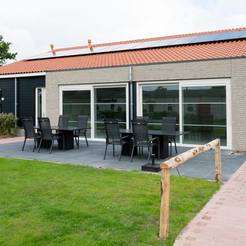 BUNGALOW 8 personnes - Confort plus