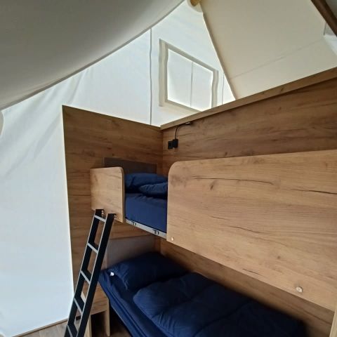 Tente en toile et en bois 6 personnes - Tente Glamping Bord de mer Luxe