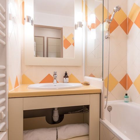 Appartement 7 personnes - 1 chambre - 1 coin - Nuit - Terrasse ou balcon