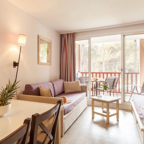 Studio 4 personnes - 1 coin nuit – Terrasse ou balcon – Vue jardin
