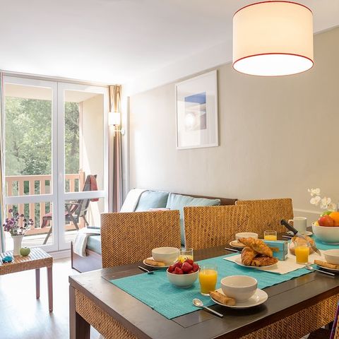 Appartement 6 personnes - - 1 chambre + 1 alcôve - Terrasse ou balcon