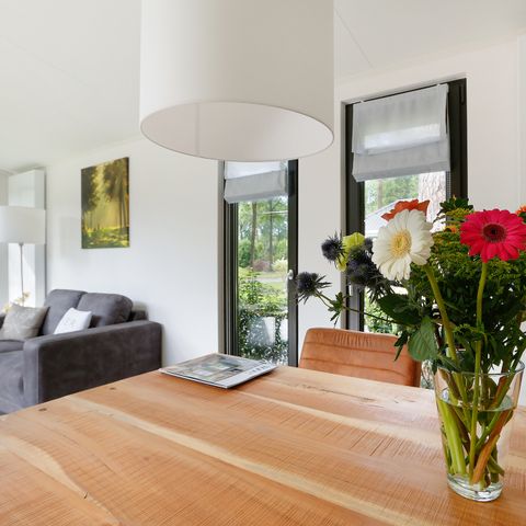 BUNGALOW 4 personnes - Lodge forestier avec sauna et bain à remous privés