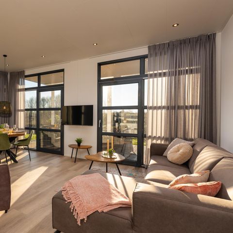 BUNGALOW 4 personnes - Bird Lodge avec bain à remous