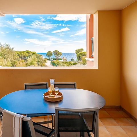 Appartement 4 personnes - 1 chambre - Terrasse ou balcon - Vue sur la mer - Climatisé