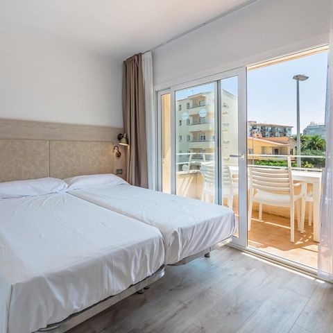 Appartement 5 personnes - 2 CHAMBRES - BALCON