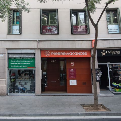 Pierre & Vacances Résidence Barcelona Sants - Camping Barcelone - Image N°2