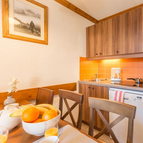 APPARTEMENT 6 personnes - 1 chambre + 1 coin nuit - orientation sud