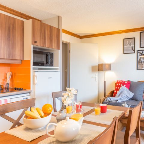 APPARTEMENT 6 personnes - 1 chambre + 1 coin nuit - orientation sud