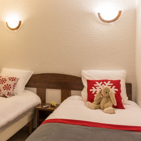 APPARTEMENT 6 personnes - 1 chambre + 1 coin nuit - orientation sud