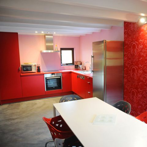 MAISON 8 personnes - Maison de poupée