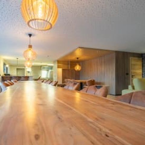 MAISON 24 personnes - Gite DDS