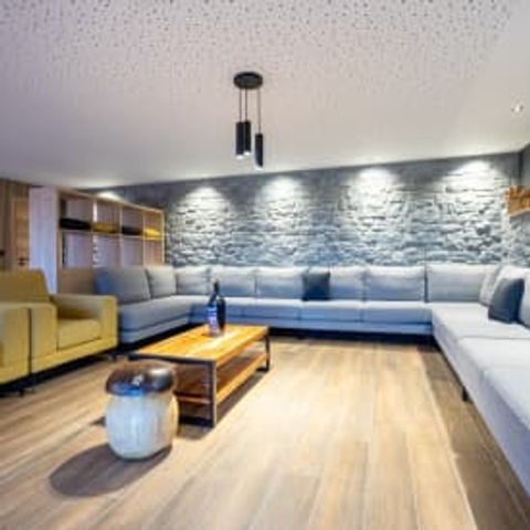 MAISON 24 personnes - Gite DDS