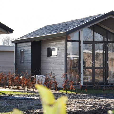 HÉBERGEMENT INSOLITE 4 personnes - Petite maison 2+2