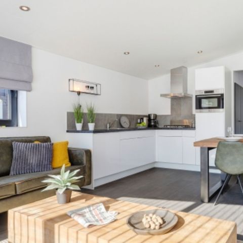 BUNGALOW 6 personnes - 4-6C (max. 4 adultes)