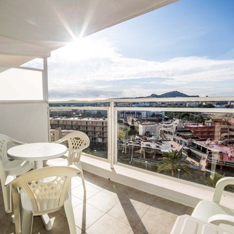 APPARTEMENT 5 personnes - 2 CHAMBRES - VUE MER - TERRASSE