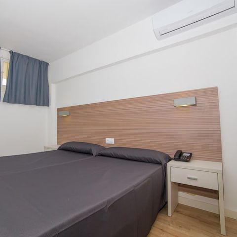 APPARTEMENT 5 personnes - 2 CHAMBRES - VUE MER - TERRASSE