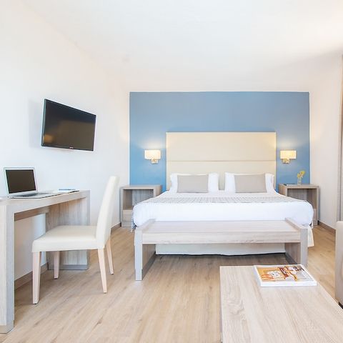 Chambre 2 personnes - Double Supérieur - Terrasse - Vue mer - Petit-déjeuner inclus