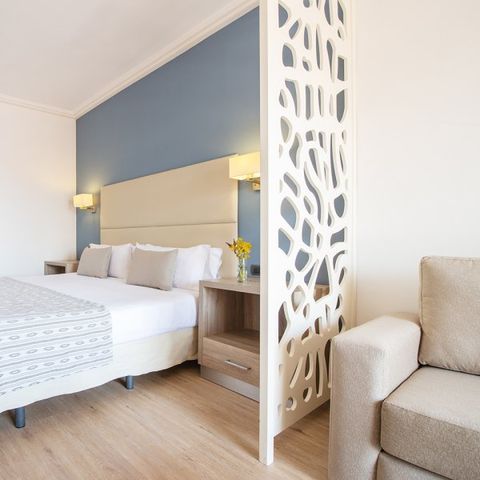 Chambre 2 personnes - Supérieur - Terrasse ou Balcon - Petit-déjeuner inclus