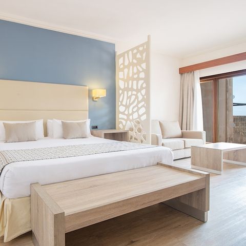 Chambre 2 personnes - Supérieur - Terrasse ou Balcon - Petit-déjeuner inclus