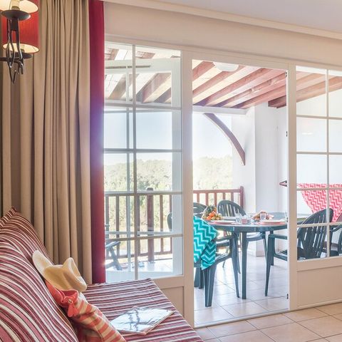 Appartement 6 personnes - 1 chambre - 1 coin - Nuit - Terrasse ou balcon