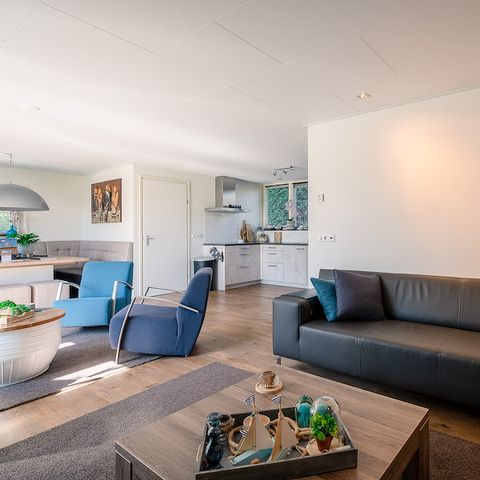 MAISON 8 personnes - Perle blanche