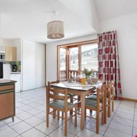 APPARTEMENT 8 personnes - St F.Longchamp Belle Vue