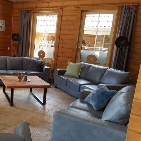 Hébergement pour groupe 14 personnes - Chouette hulotte