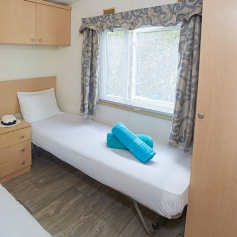 BUNGALOW 6 personnes - Mobil-home | Classic | 2 Ch. | 4/6 Pers. | Terrasse surélévée non couverte