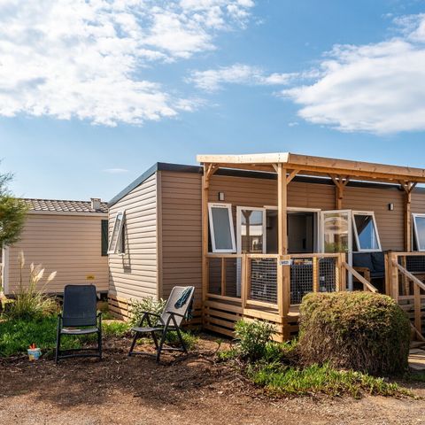 BUNGALOW 6 personnes - Mobil-home | Comfort XL | 3 Ch. | 6 Pers. | Terrasse surélevée | Clim. | TV